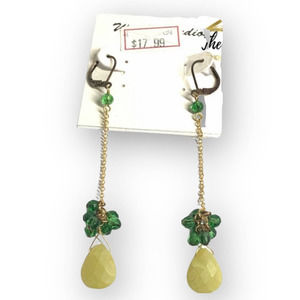 WA Studios Pineapple Dangle Earrings Lever Back Gold Faceted Pierced Costume